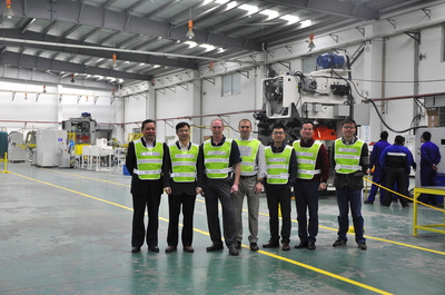 強(qiáng)強(qiáng)聯(lián)手，共探金屬包裝新未來 美國(guó)波爾制罐集團(tuán)再度到訪斯萊克考察與技術(shù)交流